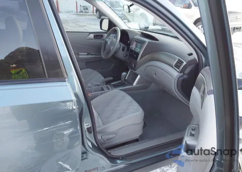 2010 Subaru Forester 2.5X из США, поврежденный, VIN JF2SH6BC4AH766135